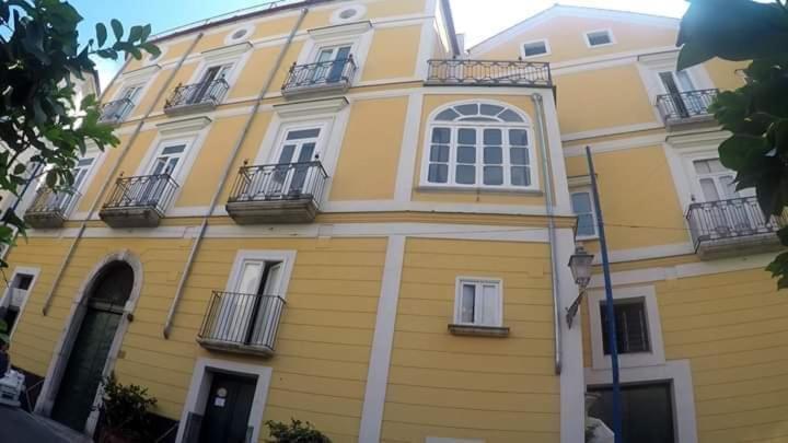 Апартаменты Amalfi Coast Palace In Минори Экстерьер фото