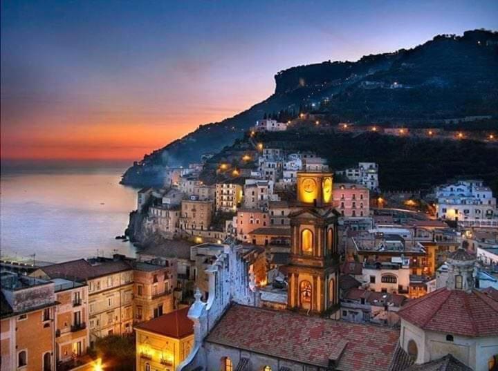 Апартаменты Amalfi Coast Palace In Минори Экстерьер фото